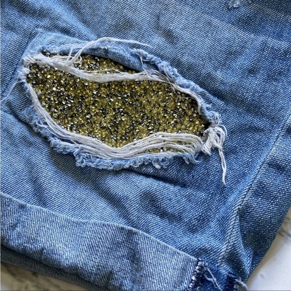 JUICY COUTURE Distressed Glitter Women’s Jean Shorts Size 12. - Picture 4 of 10